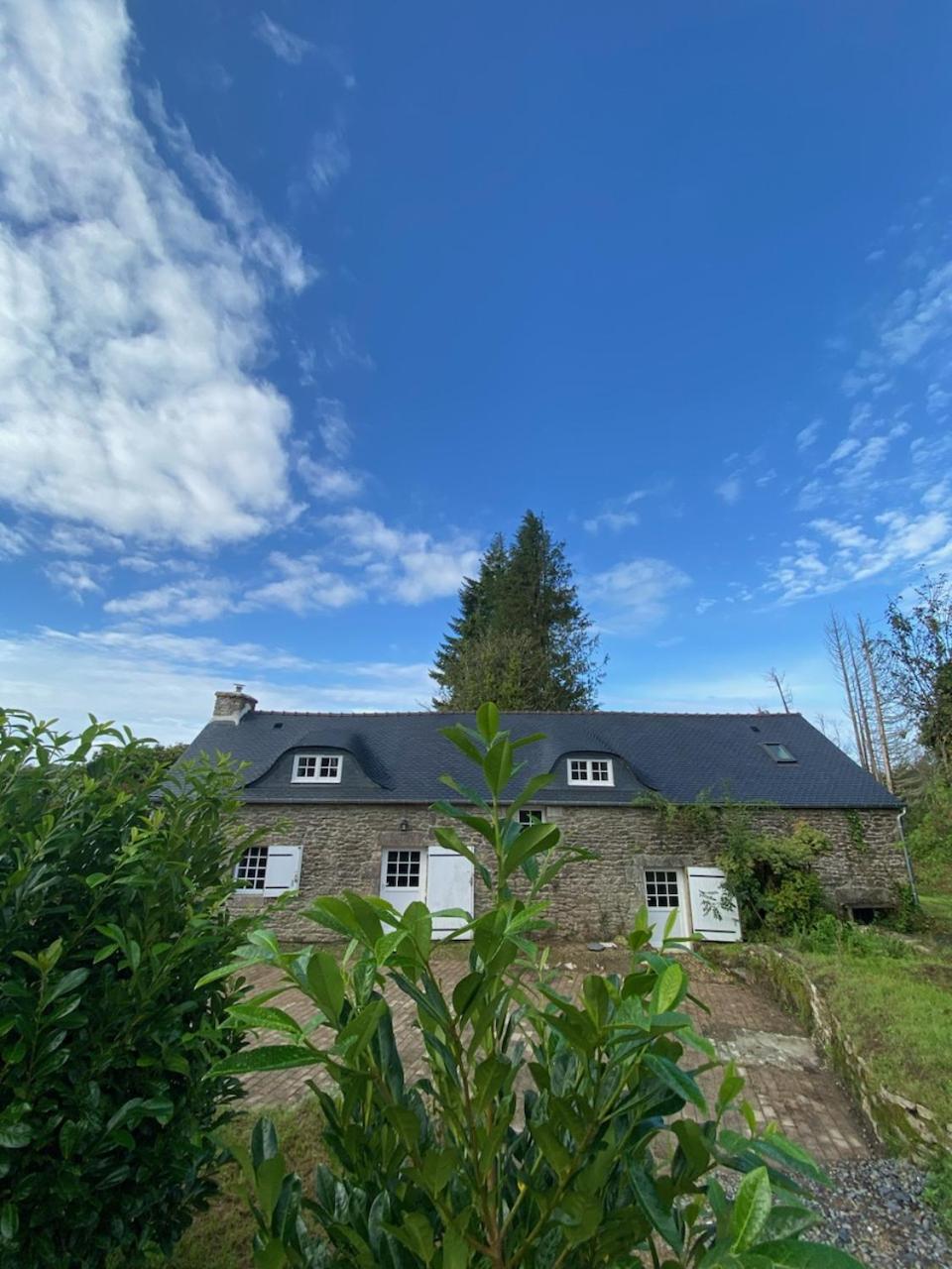 Moulin De Kerstrat Villa Brennilis Bagian luar foto